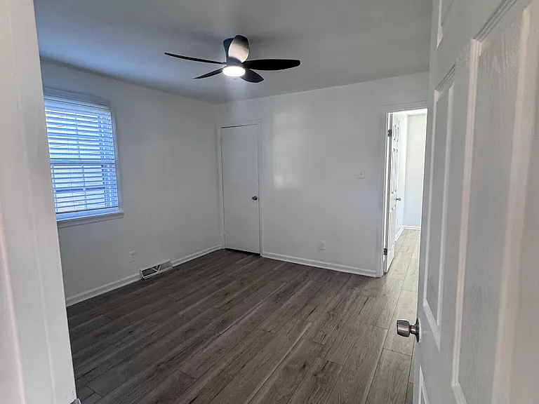 1514 Glenridge Rd — Photo 14