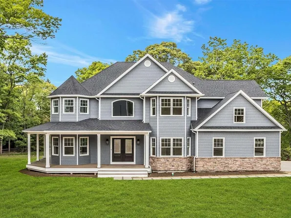 5 Jamie Terrace, Northport, NY 11768