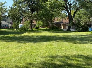 405 E Delaware St, Dwight, IL 60420