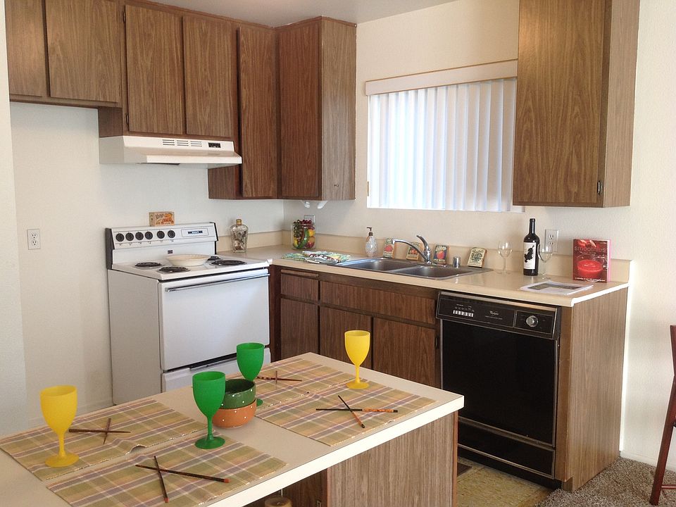 1st image of 788 Pinetree Cir APT 26