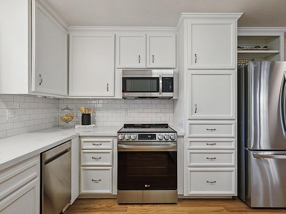 3rd image of 17616 Johnson Avenue