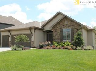 22449 W 61st St, Shawnee, KS 66226