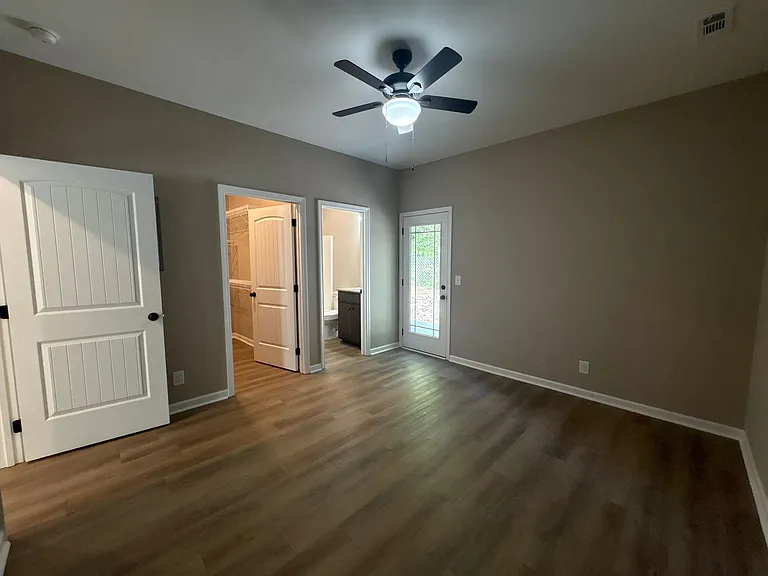 513 West End Circle — Photo 8