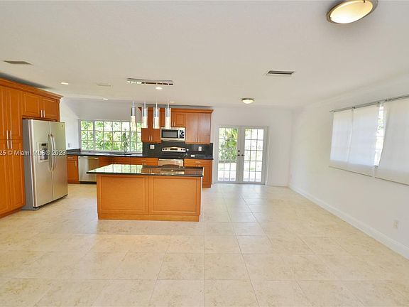 4th image of 7313 Loch Ness Dr