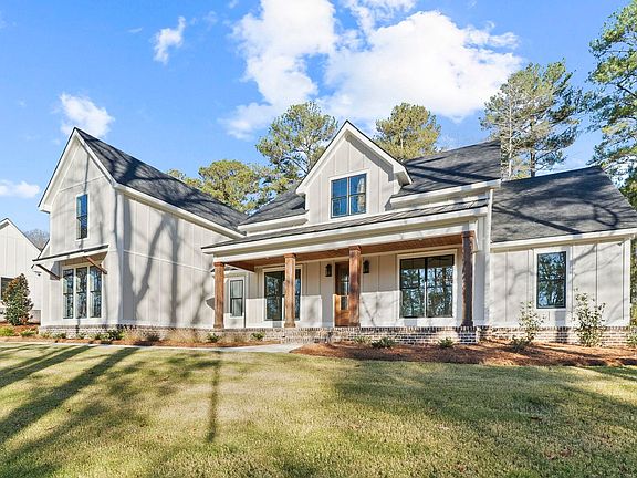3rd image of 1211 Turnberry Cir