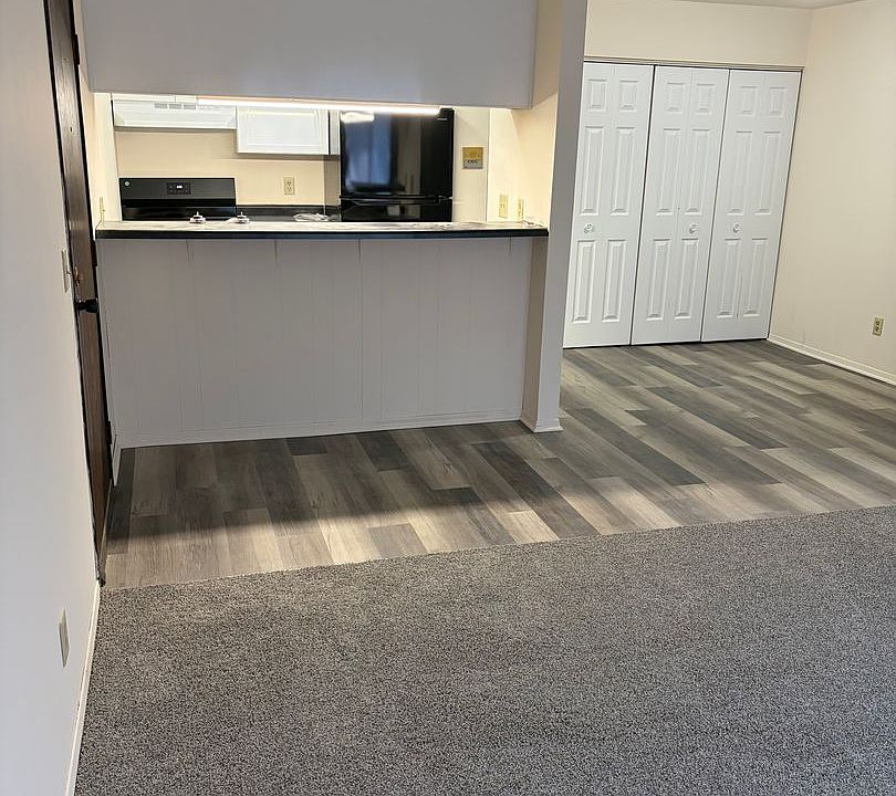 1st image of 827 Evergreen Dr #101-204