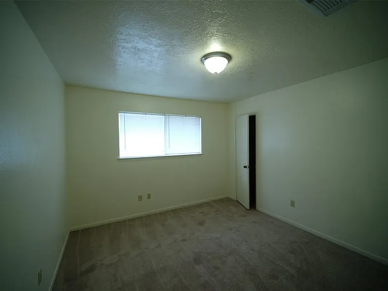 12403 Bexley Dr — Photo 11