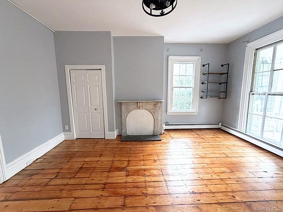 4th image of 36 South St #36