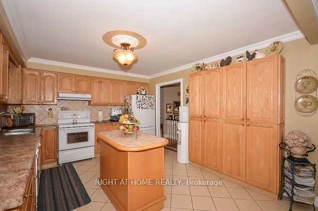 5 bed, $4,000 — Photo 4