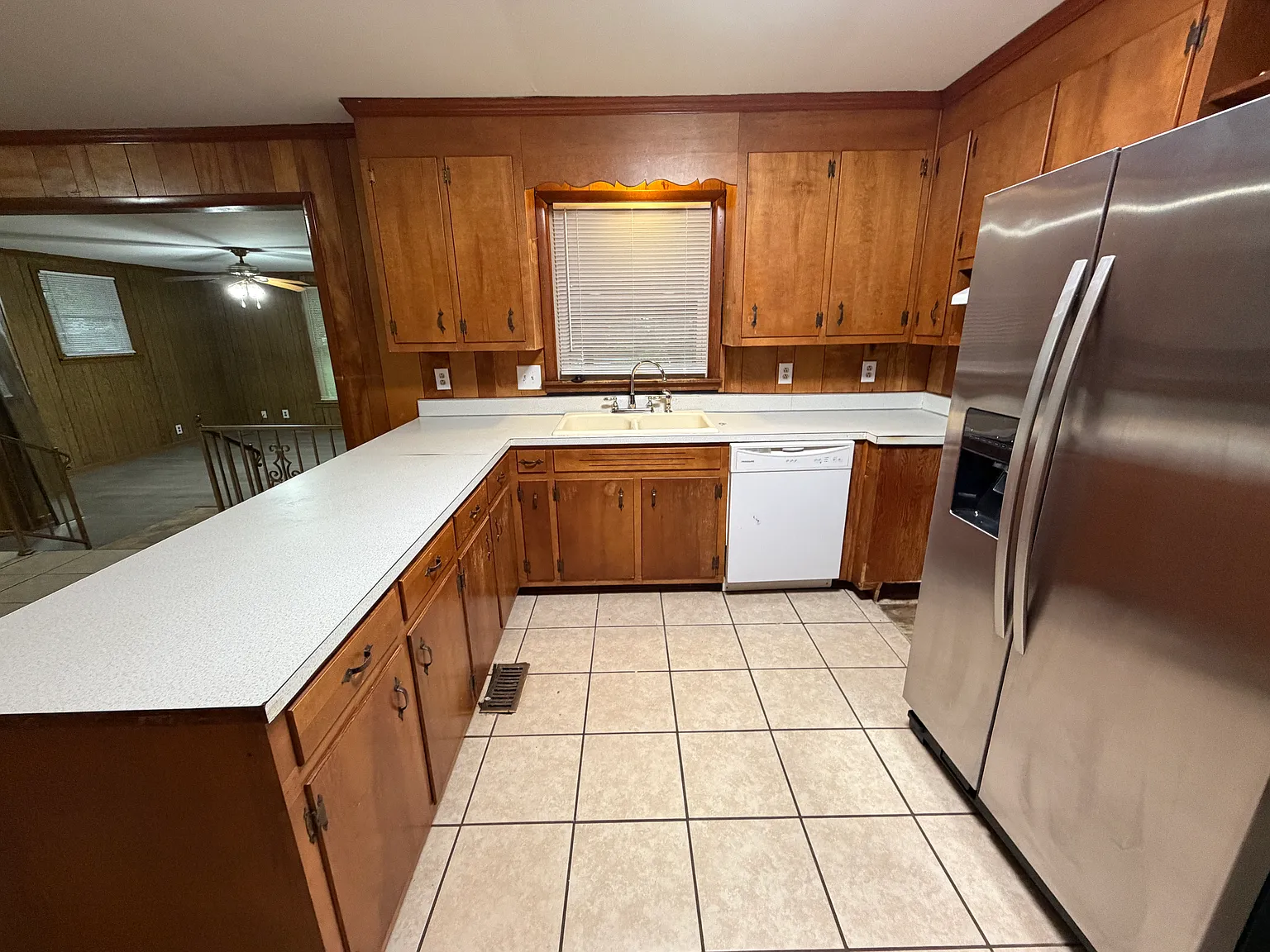 3 bed, 1845 sqft, $1,825 — Photo 3