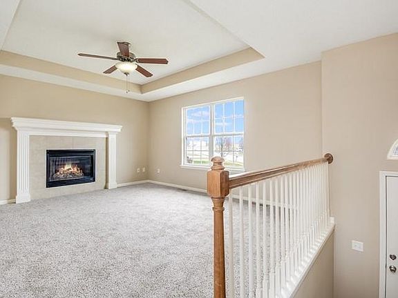 4th image of 710 Fall Creek Cir
