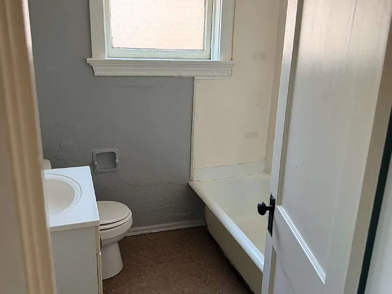 3702 Bates St #2F — Photo 13
