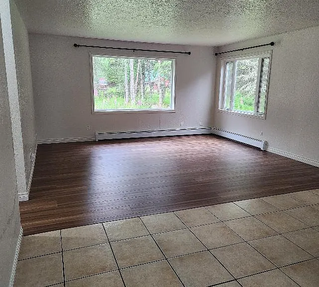 211 McKinley St — Photo 3