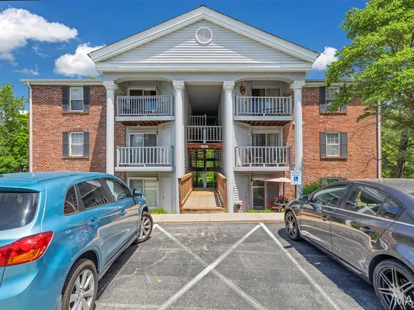 7409 Triwoods Dr APT D, Saint Louis, MO 63119