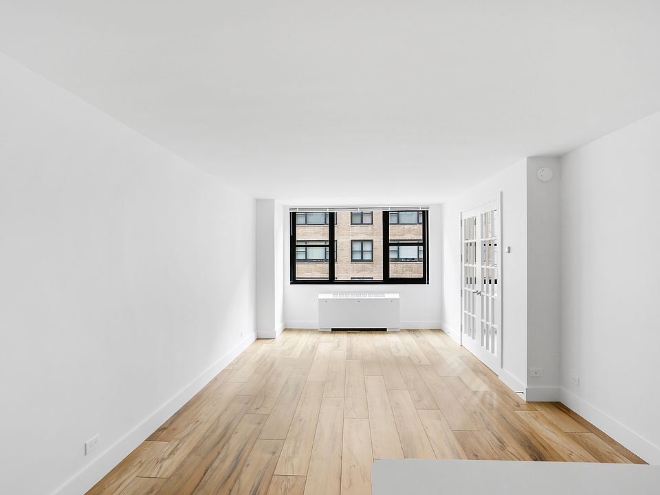1st image of 315 W 57th St APT 10A