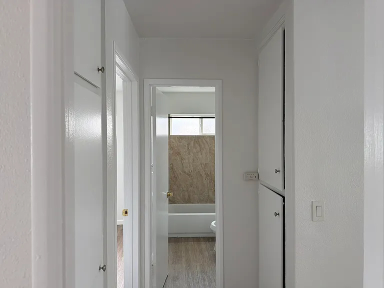 725 Boulevard Ave #G — Photo 8