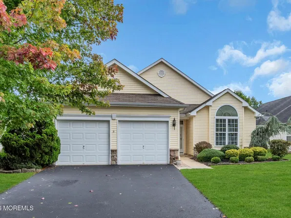 445 Monticello Lane, Lakewood, NJ 08701