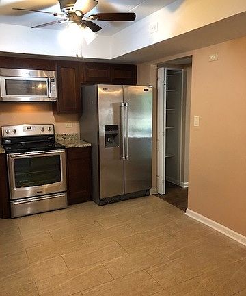 5th image of 10219 S Komensky Ave