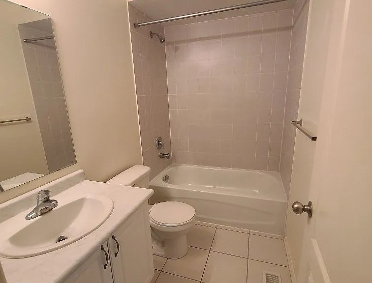 30 Burtonbury Ln — Photo 12