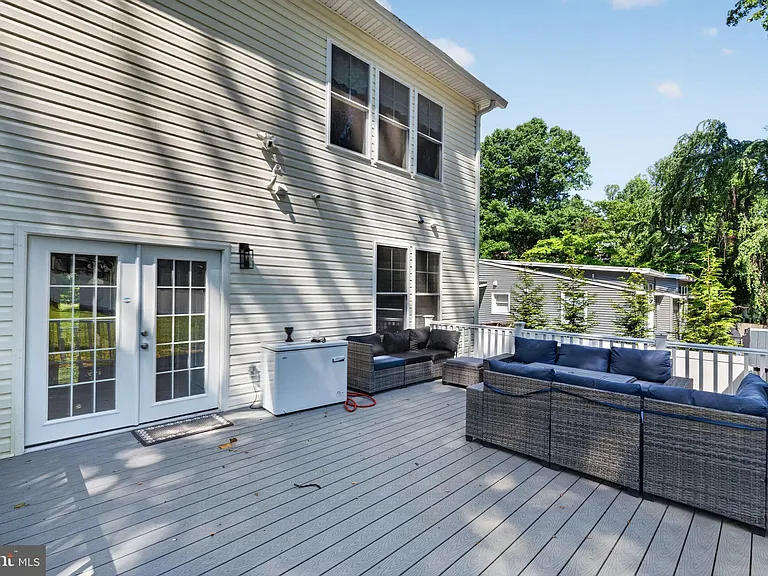 3925 Ashwood Pl — Photo 54