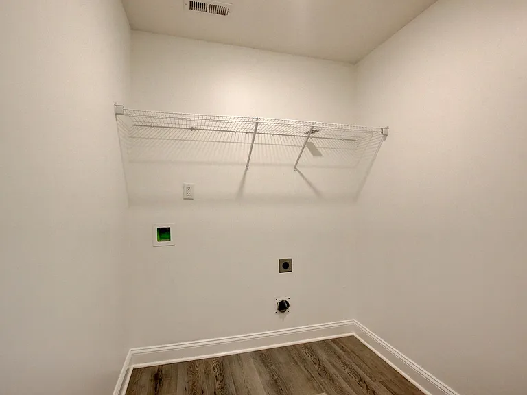 702 Ellie Nat Dr — Photo 57