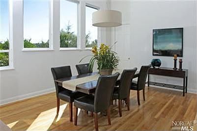 3rd image of 60 Kite Hill Ln
