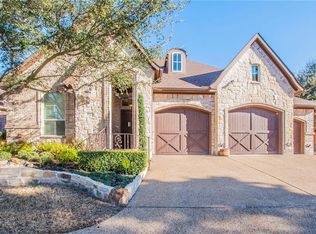 1825 Masters Dr, Desoto, TX 75115