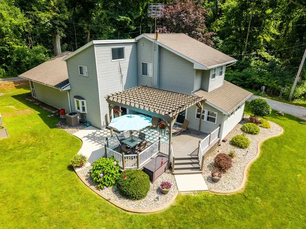 5698 S 980 E, Wolcottville, IN 46795