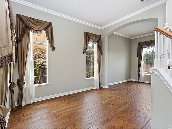 5th image of 40259 Cambridge St