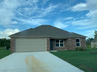 976 Macy Ln, Elkins, AR 72727