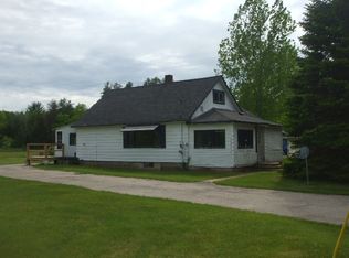 W8153 County Road Oo, Pembine, WI 54156
