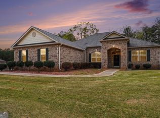 1024 Yorkshire Dr, Griffin, GA 30223