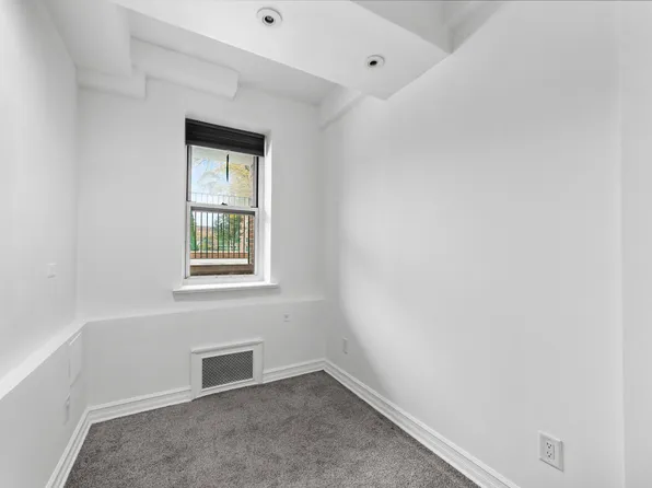 3850 Hudson Manor Terrace image 20 of 32