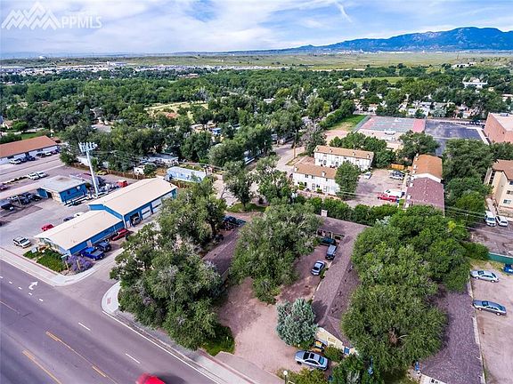 2nd image of 207 N Santa Fe Ave #1