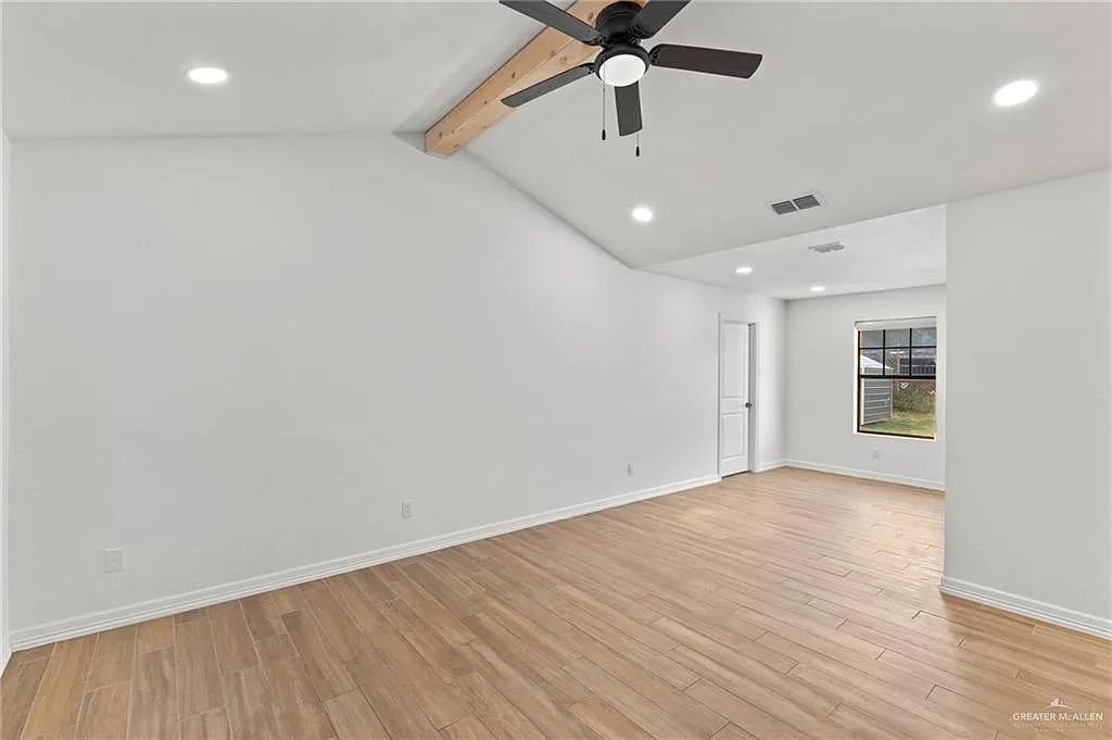 4 bed, 2.0 bath, 1474 sqft, $1,650 — Photo 4
