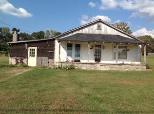 699 Peeled Chestnut Ln, Sparta, TN 38583
