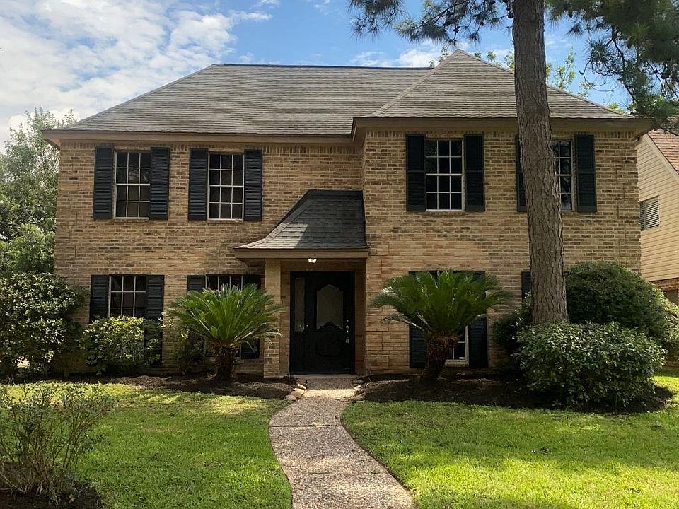 1st image of 15510 Bonnie Park Ct