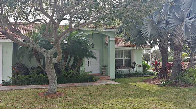 2nd image of 1532 Egret Rd