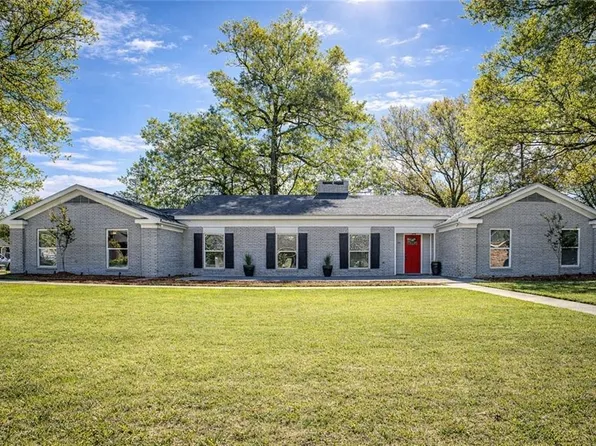 519 Marilyn Dr, Mandeville, LA 70448