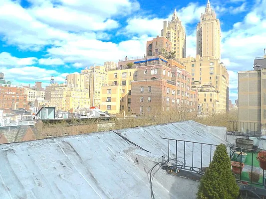 Rented by City Stop Realty | media 6