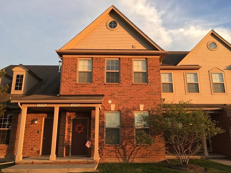 1st image of 23452 Clarewood St