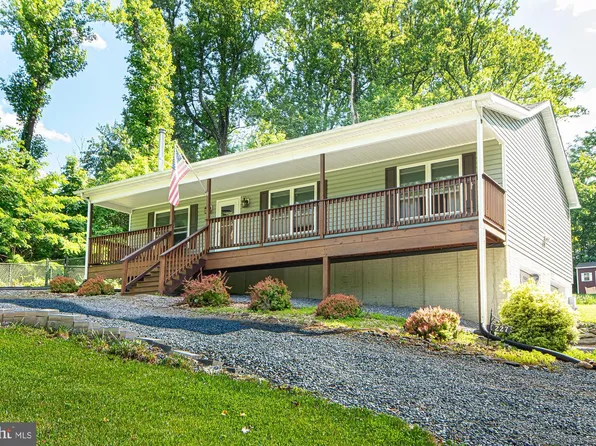 227 Mountain Heights Rd, Front Royal, VA 22630