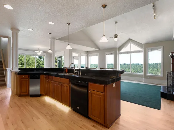 1914 Hall St, West Linn, OR 97068