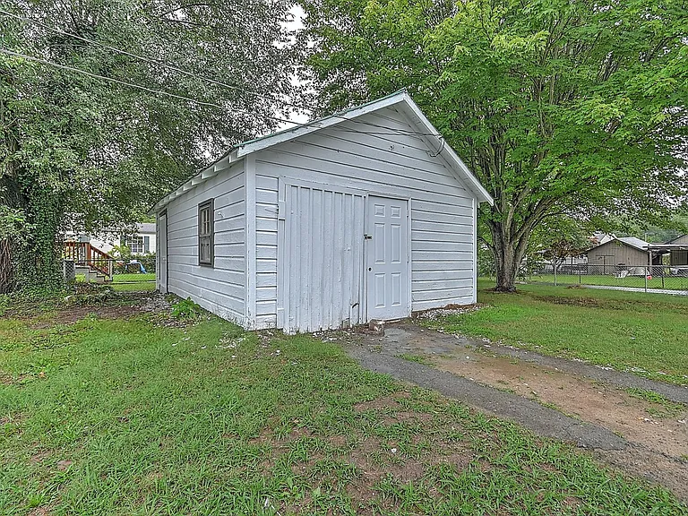 1630 Park St — Photo 26