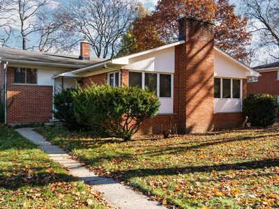 2219 Needham Rd, Ann Arbor, MI, 48104