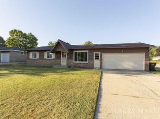 4508 Restmor St SW, Grandville, MI 49418