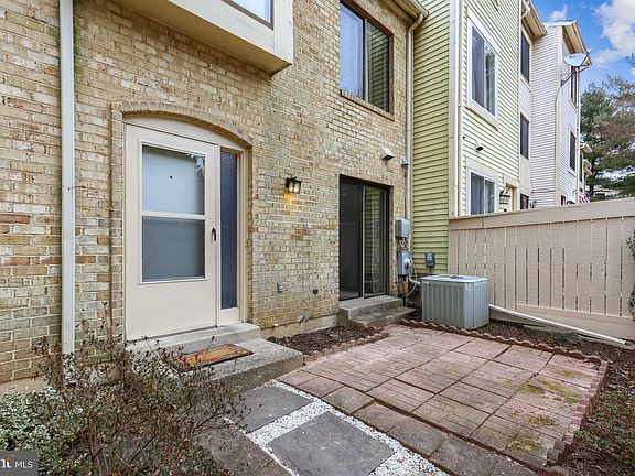4th image of 9314 Jarrett Ct