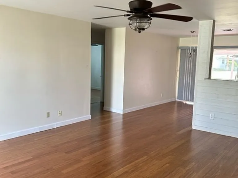 656 Palm View Dr #4 — Photo 7