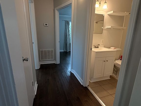 5th image of 3934 Grace Ave