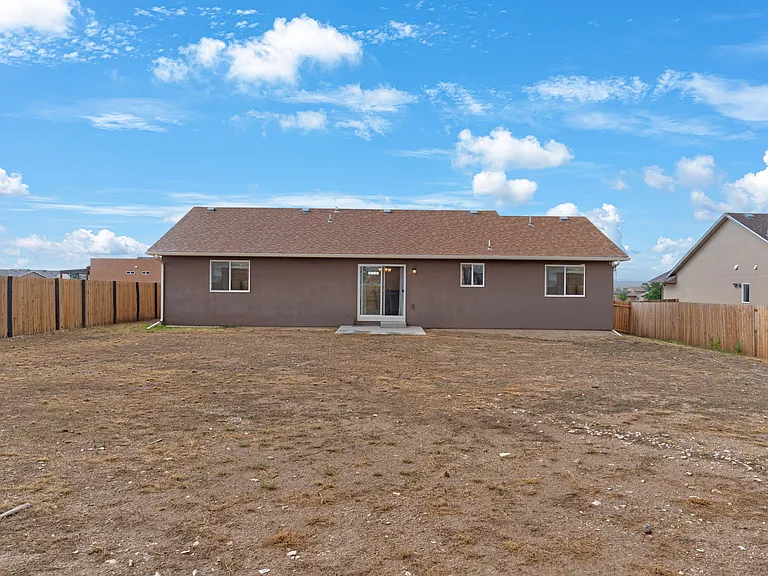 420 S Clarion Dr — Photo 22